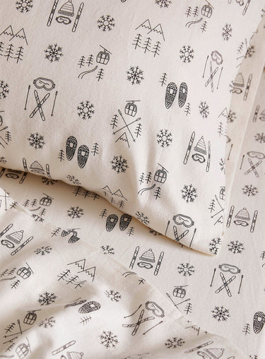 Winter getaway flannel sheet